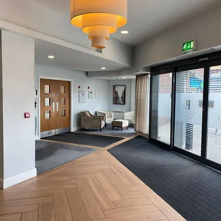 Centre - Broad Street Apartment