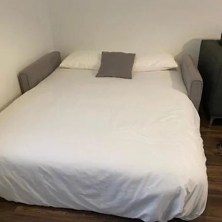Centre - Broad Street Apartment *